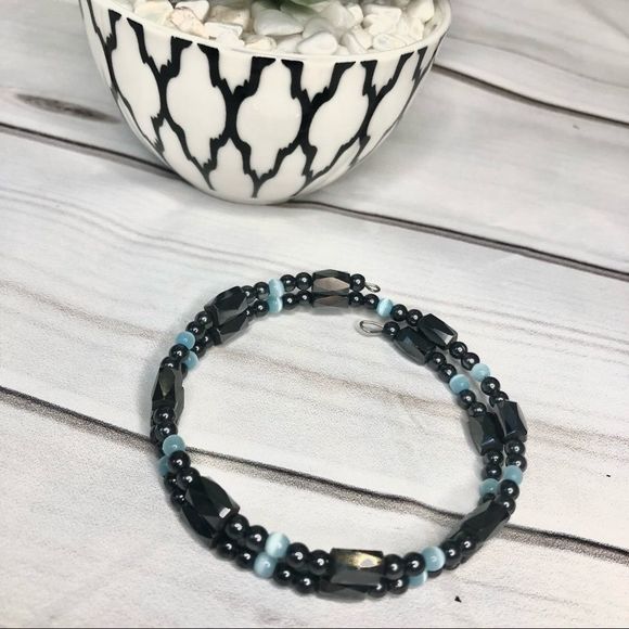 Jewelry - 🎆 5 for $25 sale! 🎆 Magnetic bead bracelet